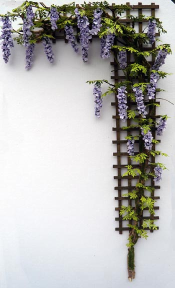 Dollshouse Miniature Wisteria Trellis